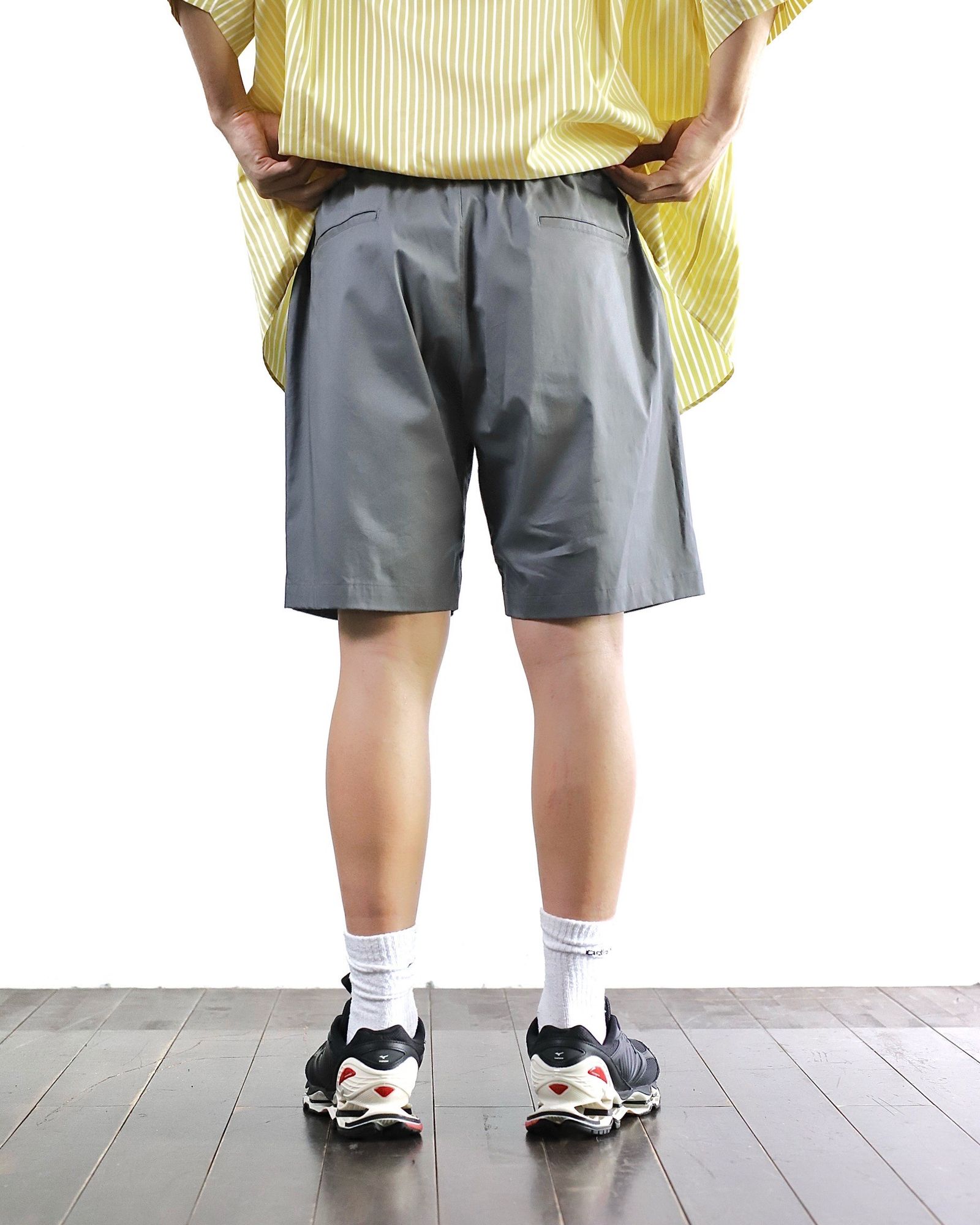 グラフペーパー Solotex Twill Wide Chef Shorts(GM252-40006B)GRAY