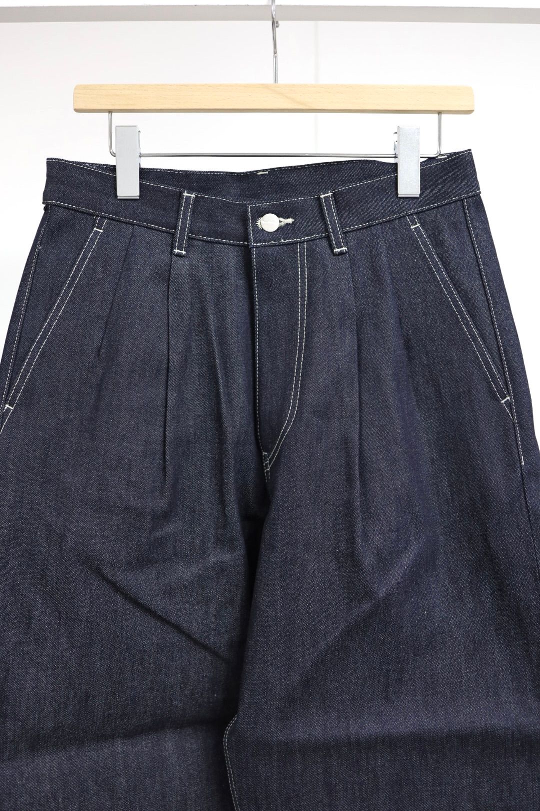 グラフペーパー Selvage Denim Two Tuck Pants(GU261-40061RB)INDIGO_RIGID★1月24日(土)発売！