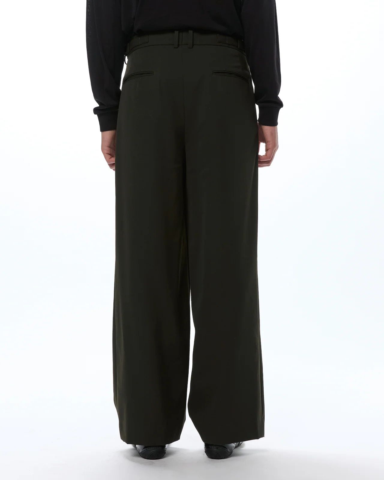マーカ 26AW ウールギャバワッシャータンブラー / ダブルプリーテッドワイドトラウザーズ(M26D07PT01C)DARK OLIVE☆新作発売！