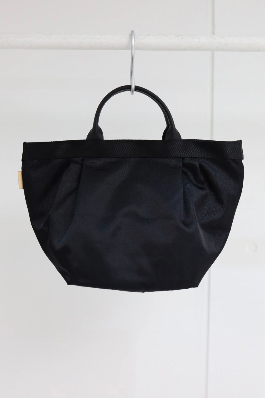 エンダースキーマ バッグ 2tuck tote M(yv-b-2tm)black☆1月10日(土)発売！