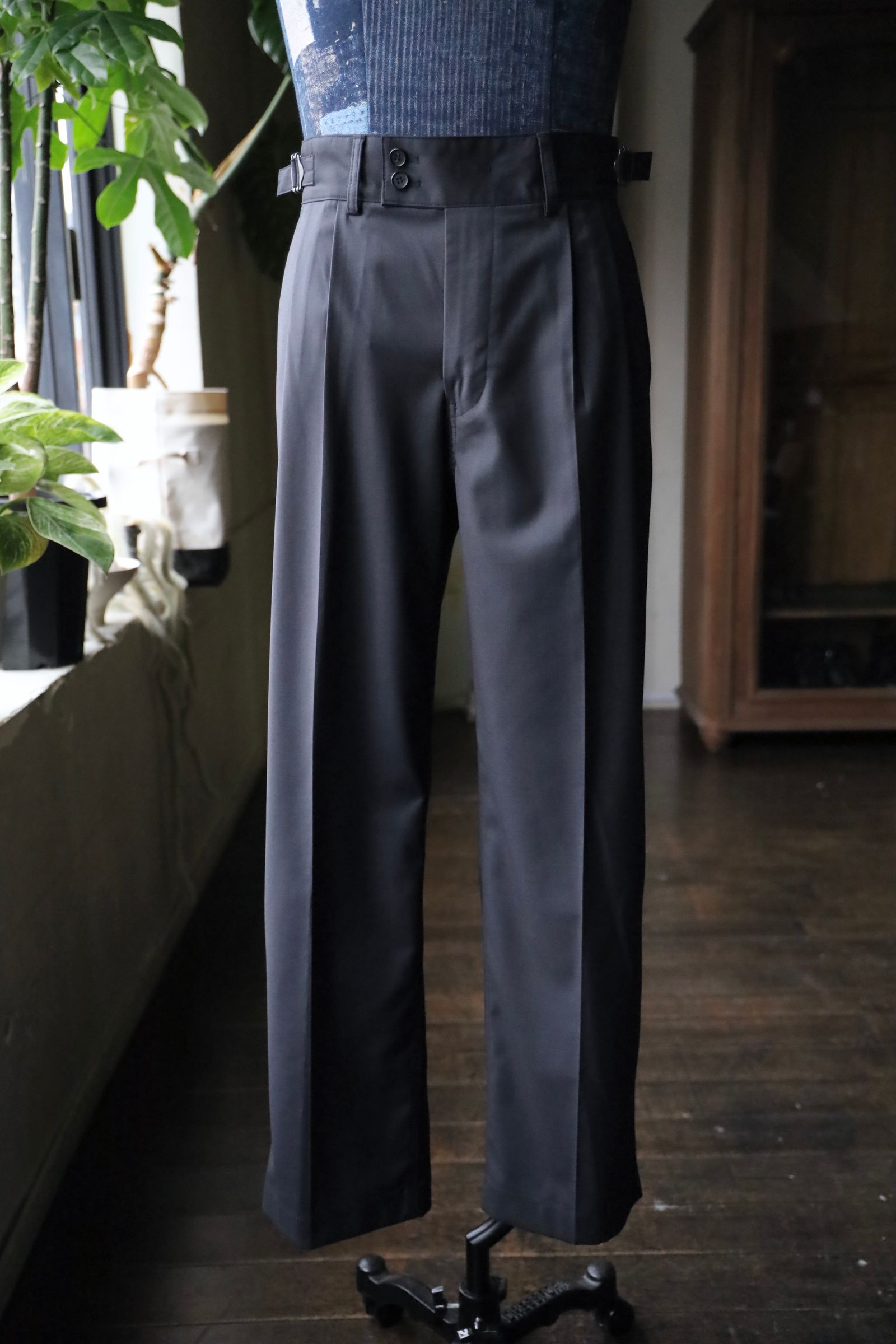 AnotherOffice santiago スラックス charcoal MUSINSA公式 | ANOTHER OFFICE Santiago Slacks Standard (Charcoal)