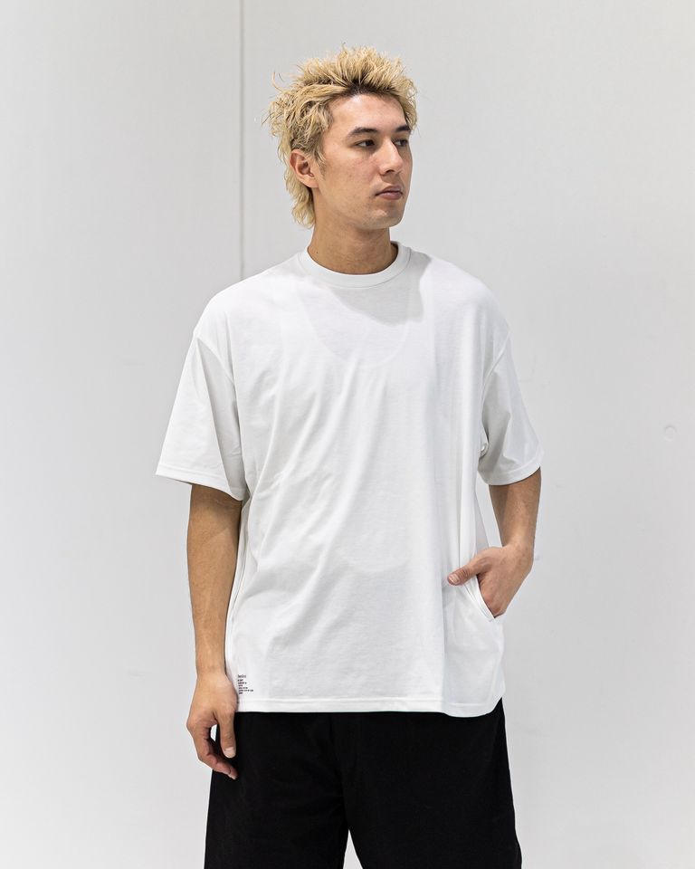 モデル186cm/着用サイズL