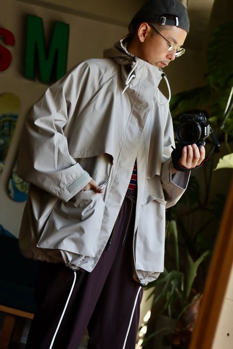 S.F.C 23FW 3LAYER JACKET"Greige"スタイル