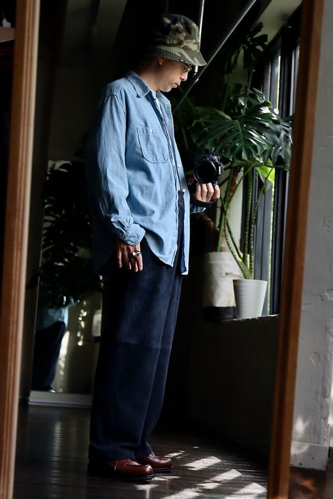 A.PRESSE 23AW Suede Trousers"NAVY"スタイル