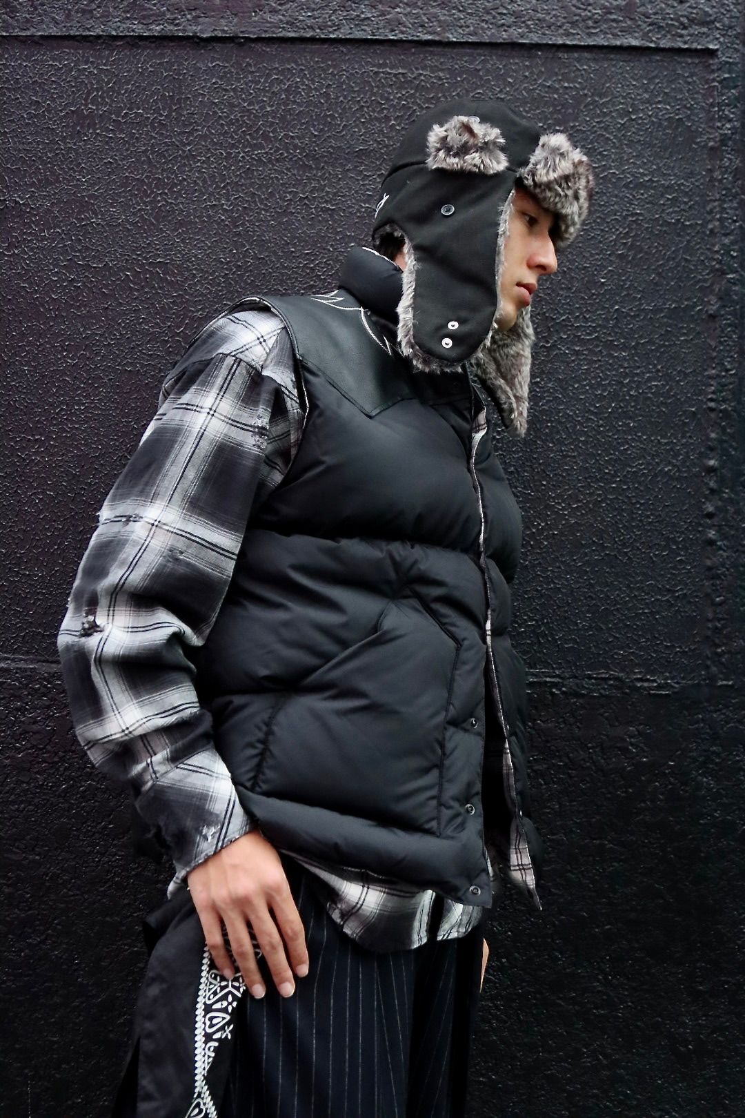 RAFU ラフ 23AW ダウンベスト RMFC DOWN VEST W/EMB'D BLACKスタイル