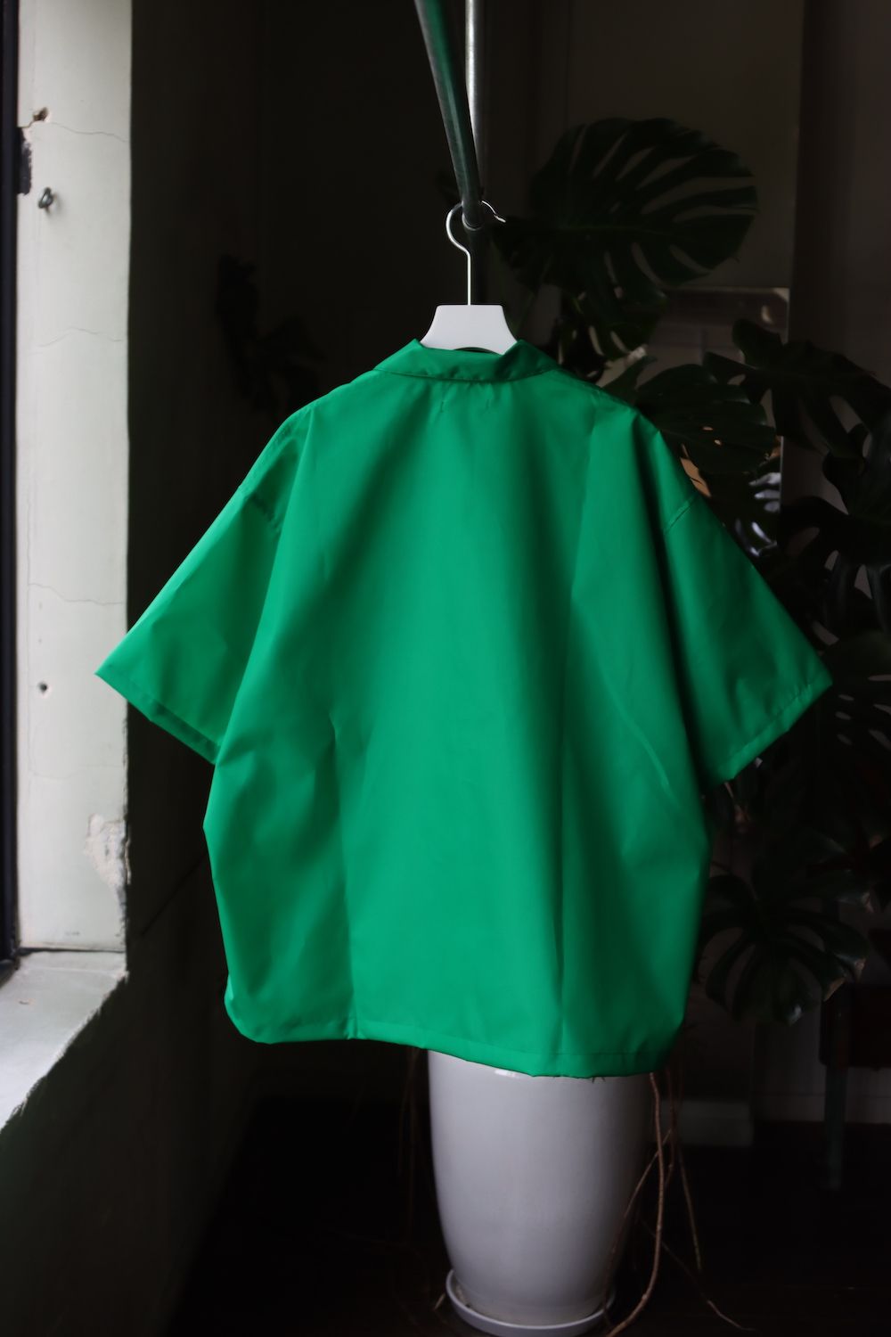 イズネス22SS BALLOON WIDE SHIRT(1022SSSH03)FLASH GREEN