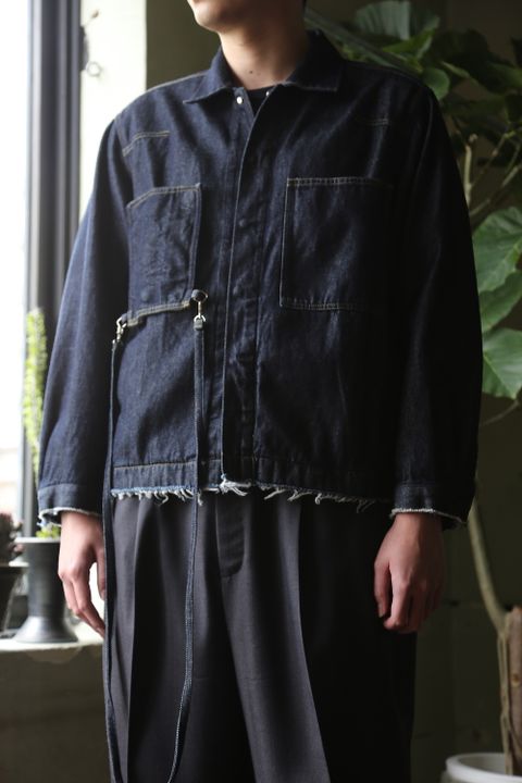 YOKE DETACHABLE POCKET DENIM JACKET(YK21SS0196B) style.2021.5.2.