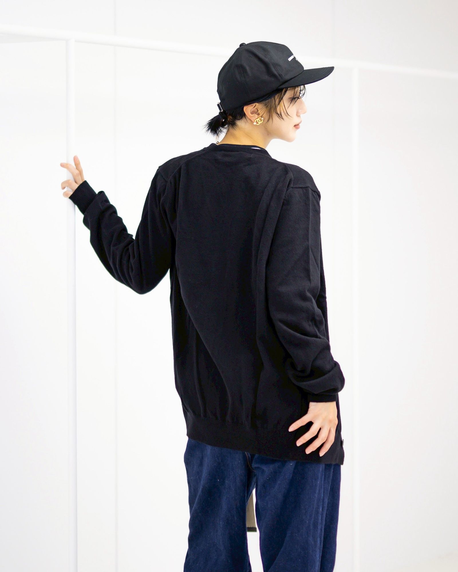PLAY COMME des GARCONS V-NECK CARDIGAN DOUBLE BURGENDY EMBLEM style.2025.11.12