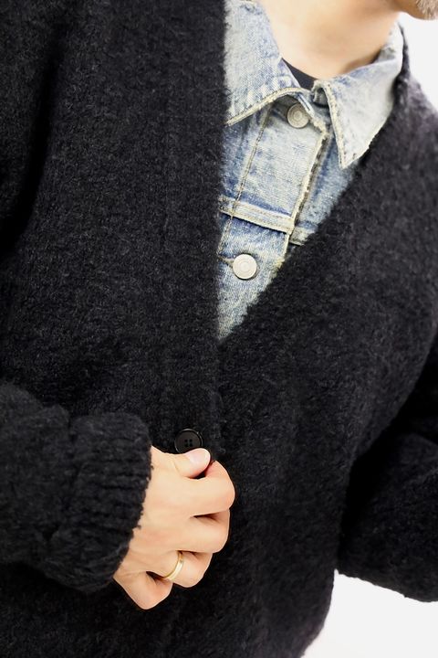 A.PRESSE Cashmere Mole Yarn Cardiganスタイル2025.10.27.