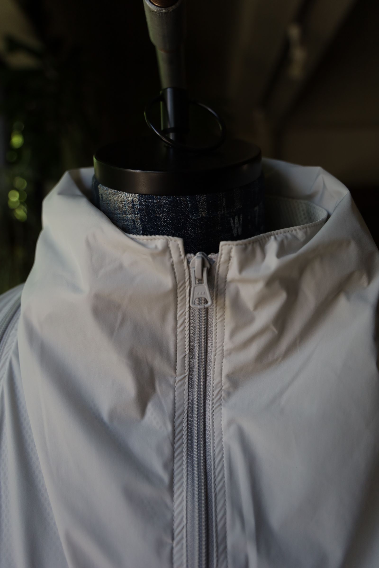 is-ness イズネス24SS TECHNICAL VENTILATION JACKET(24SS_08_1006JK04)LIGHT GRAY
