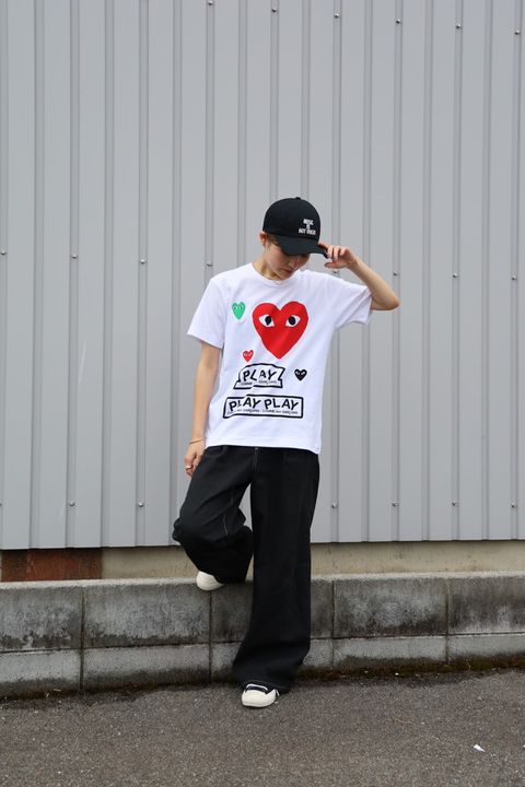 LAY COMME des GARCONS☆新作レッド ブラック グリーン エンブレムTシャツstyle.2025.6.21