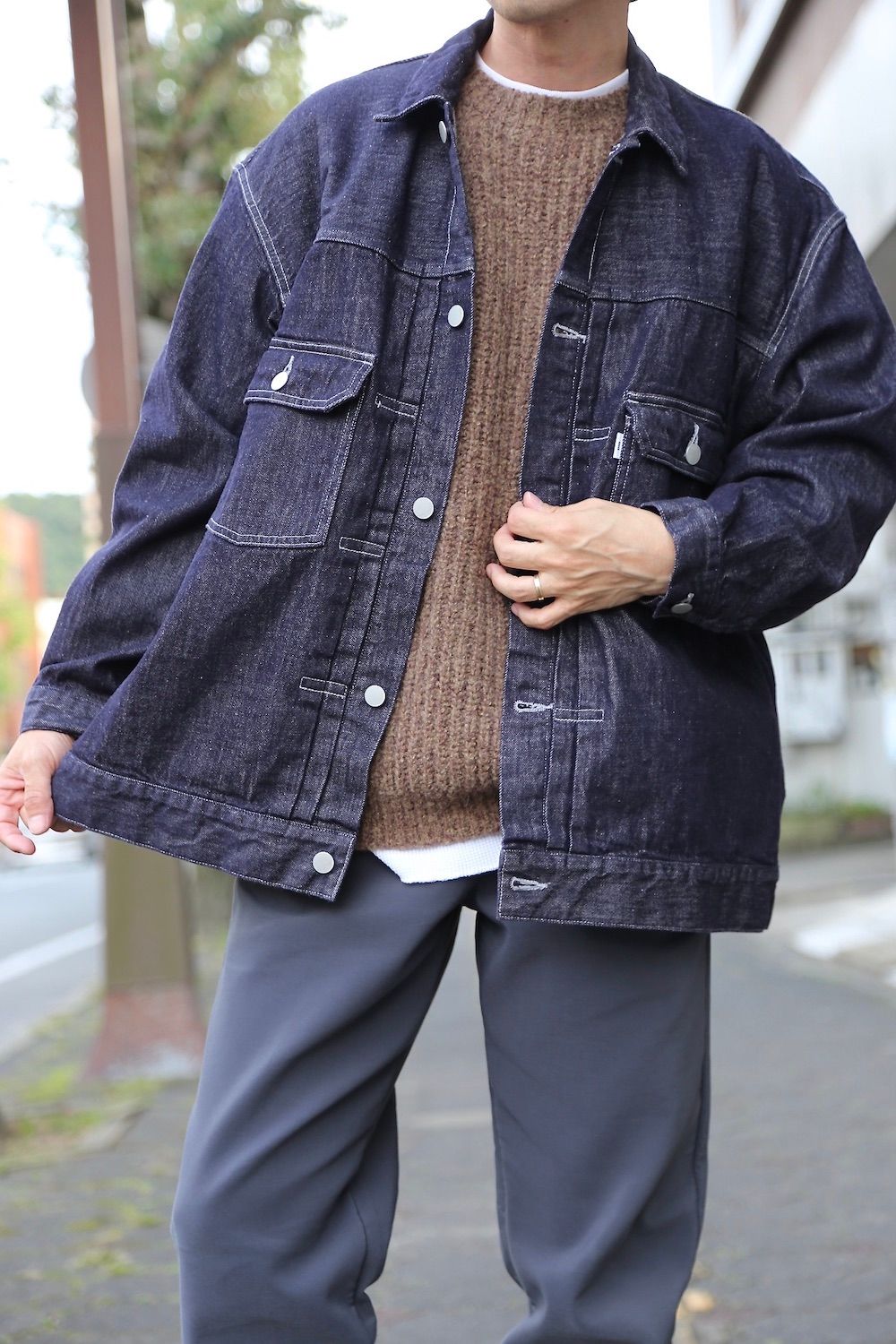 YOKE 3G BACK ZIP RIB CREW NECK"BEIGE"style.9.23.