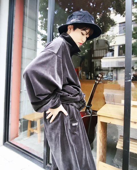FreshService 新作VELOUR JERSEY PULLOVER セットアップstyle.2023.10.18
