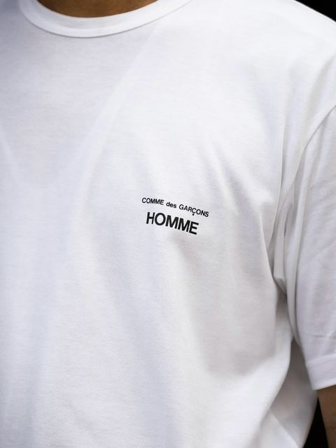 COMME des GARCONS HOMME ロゴプリントTシャツ 8月7日(土)新作発売！