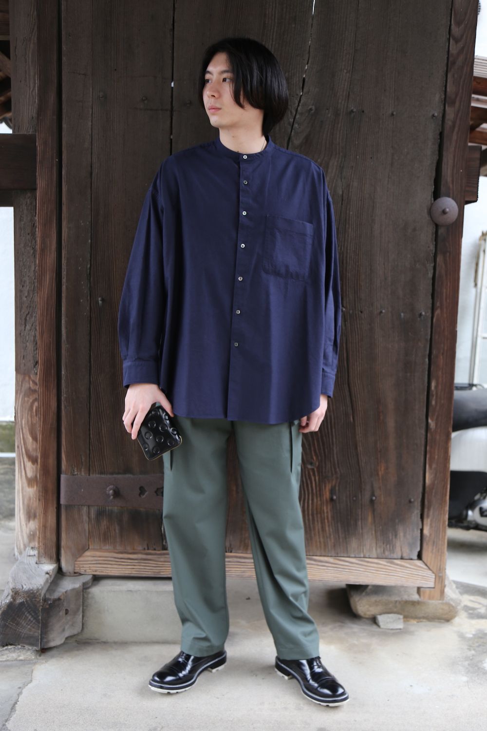 Graphpaper Oxford Oversized Band Collar Shirt(GM211-50137B) style 