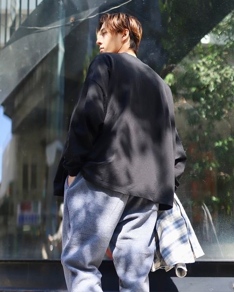 STRIPES FOR CREATIVE FW23 CROPPED FLEECE PANTSスタイル