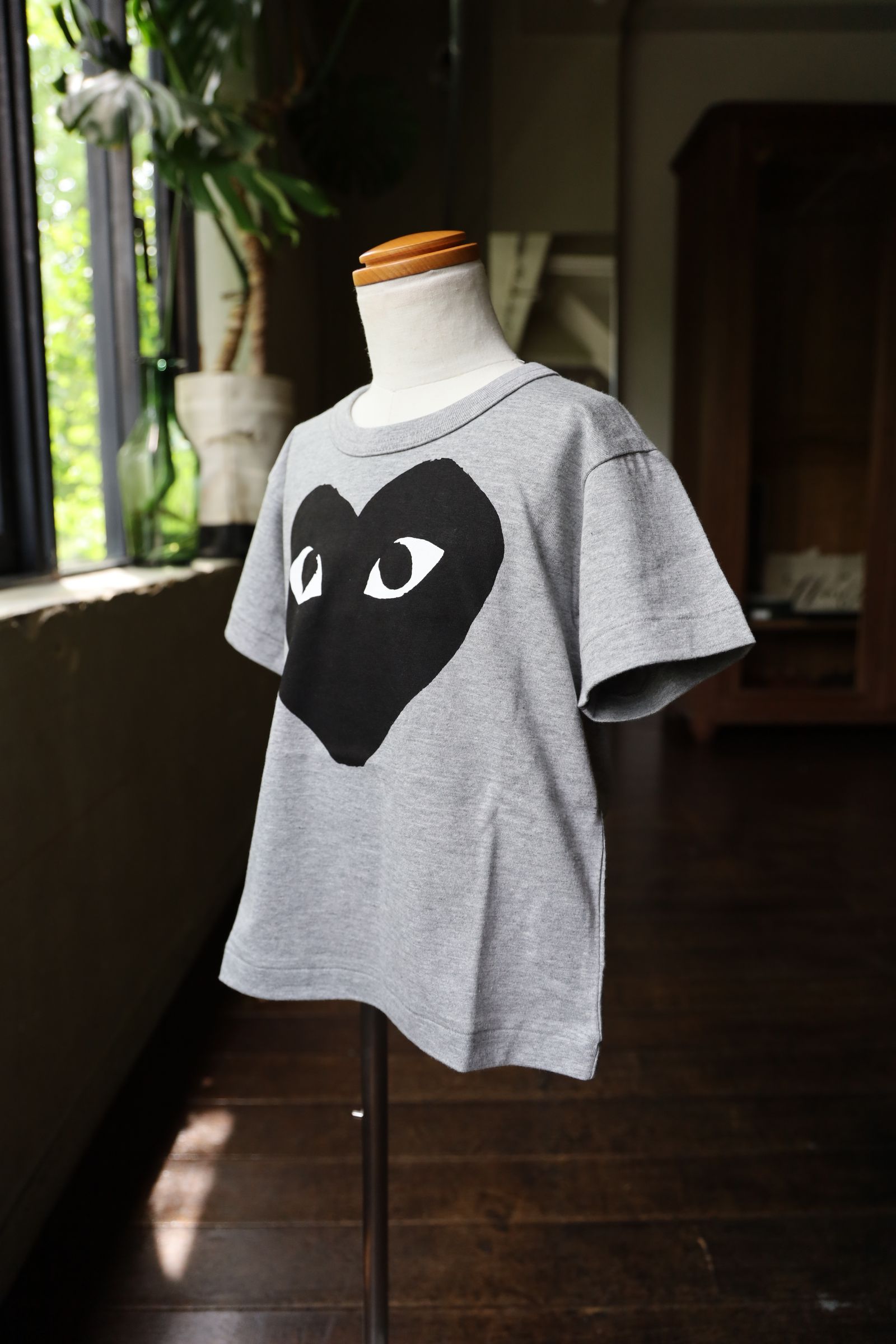 ブラックハートTシャツ キッズ(AX-T583-100)GRAY*KIDSサイズ