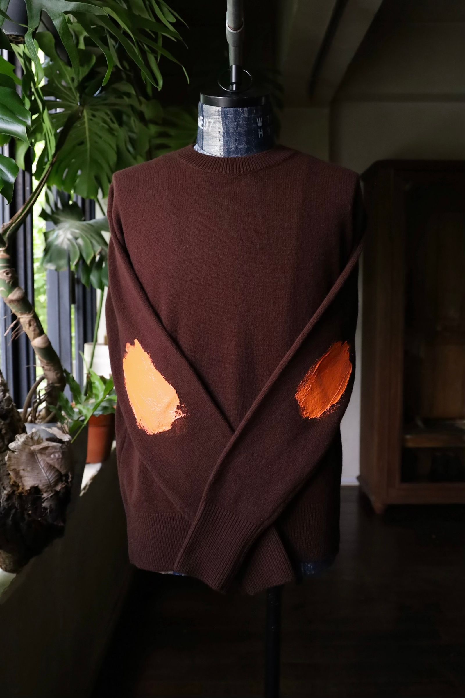 ヨーク24FW PAINTED ELBOW PATCH  SWEATER(YK24FW0822S)BROWN