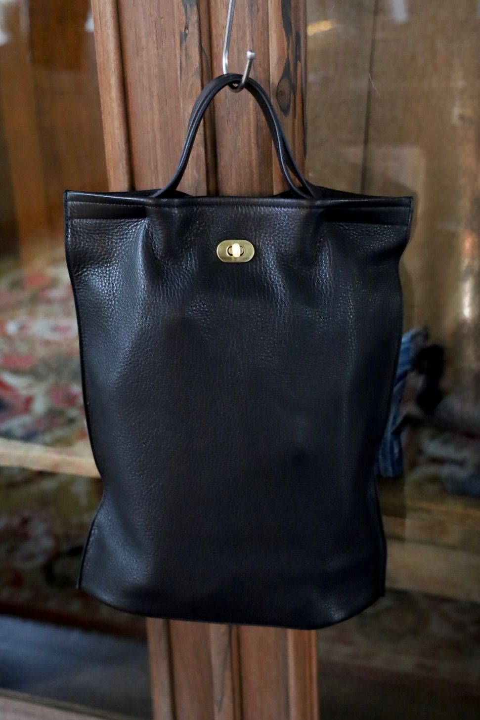 エンダースキーマ バッグ twist hand bag large(zw-b-tbb)black