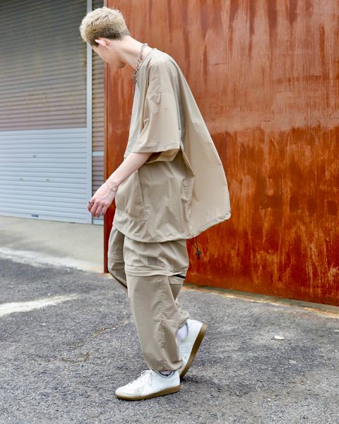 S.F.C 23SS HALF ZIP NYLON SHIRT"BEIGE"スタイル