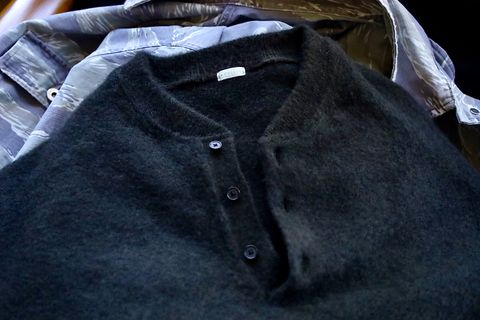 A.PRESSE 2026 STYLE2 Brushed Cashmere Middle Gauge Henley Neck Sweater"OLIVE"スタイル2026.10.3.