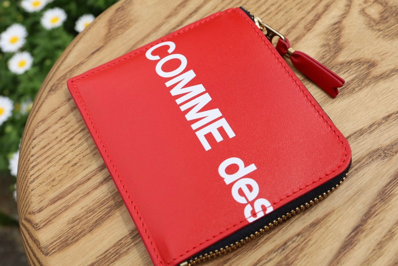 コムデギャルソン 財布 CDG Wallet Huge Logo (8Z-T031-051-2) RED