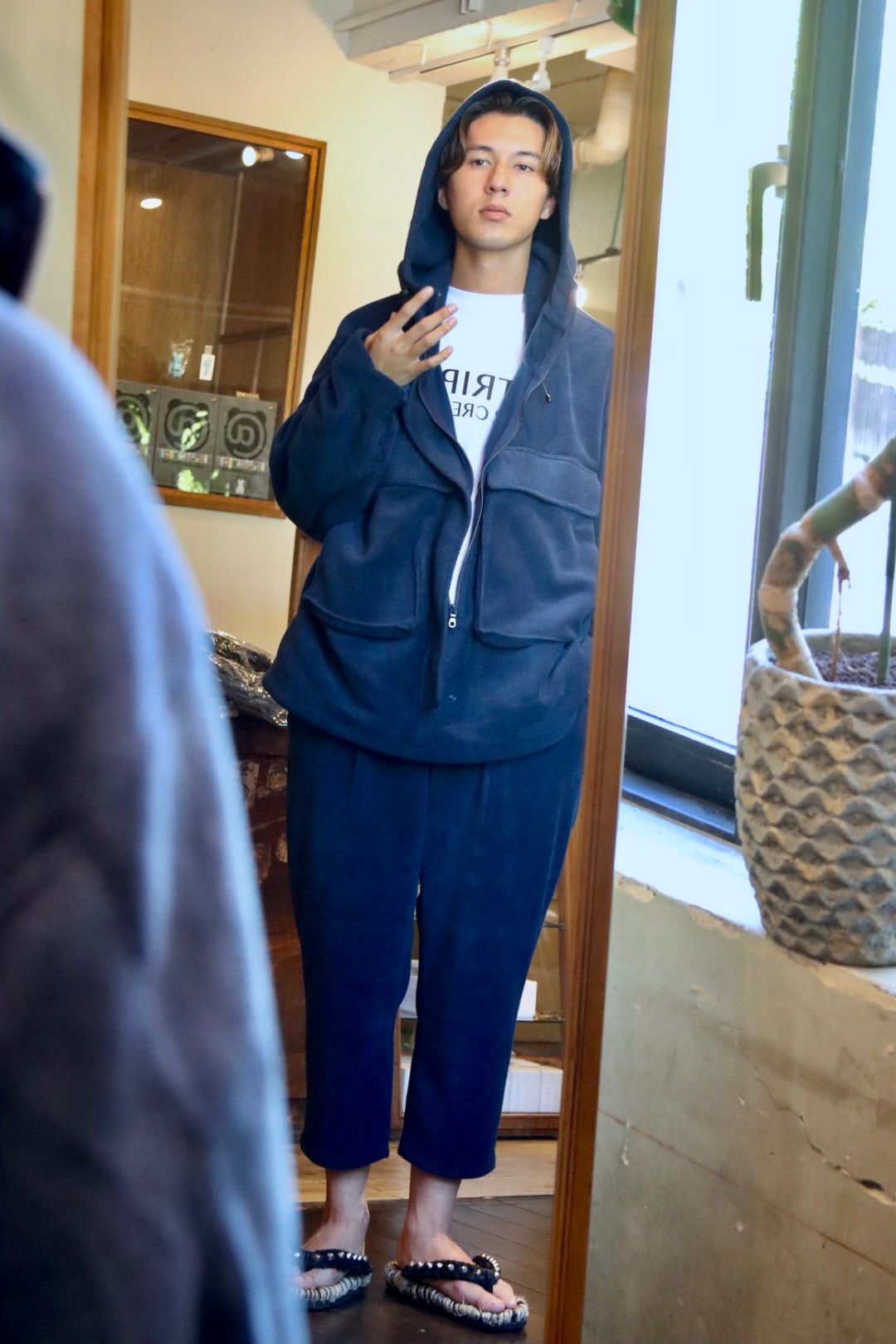 S.F.C 新作FLEECE HOODIE JACKET"NAVY"スタイル