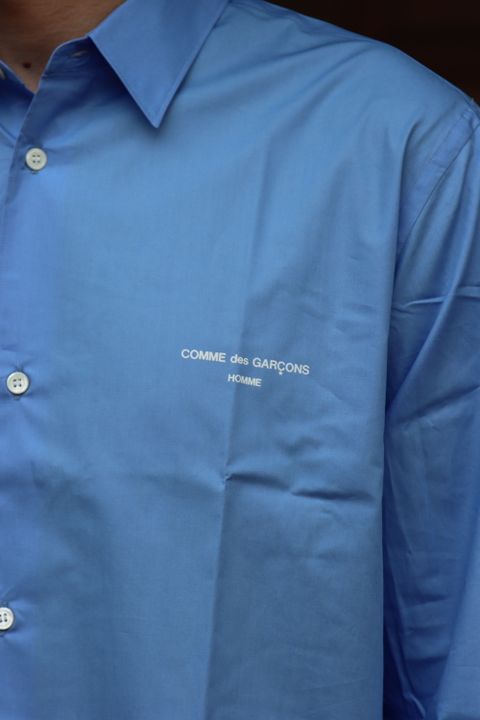 Comme Des Garcons Homme 綿ブロードロゴプリントシャツ(HH-B015-051) style.2020.9.5.