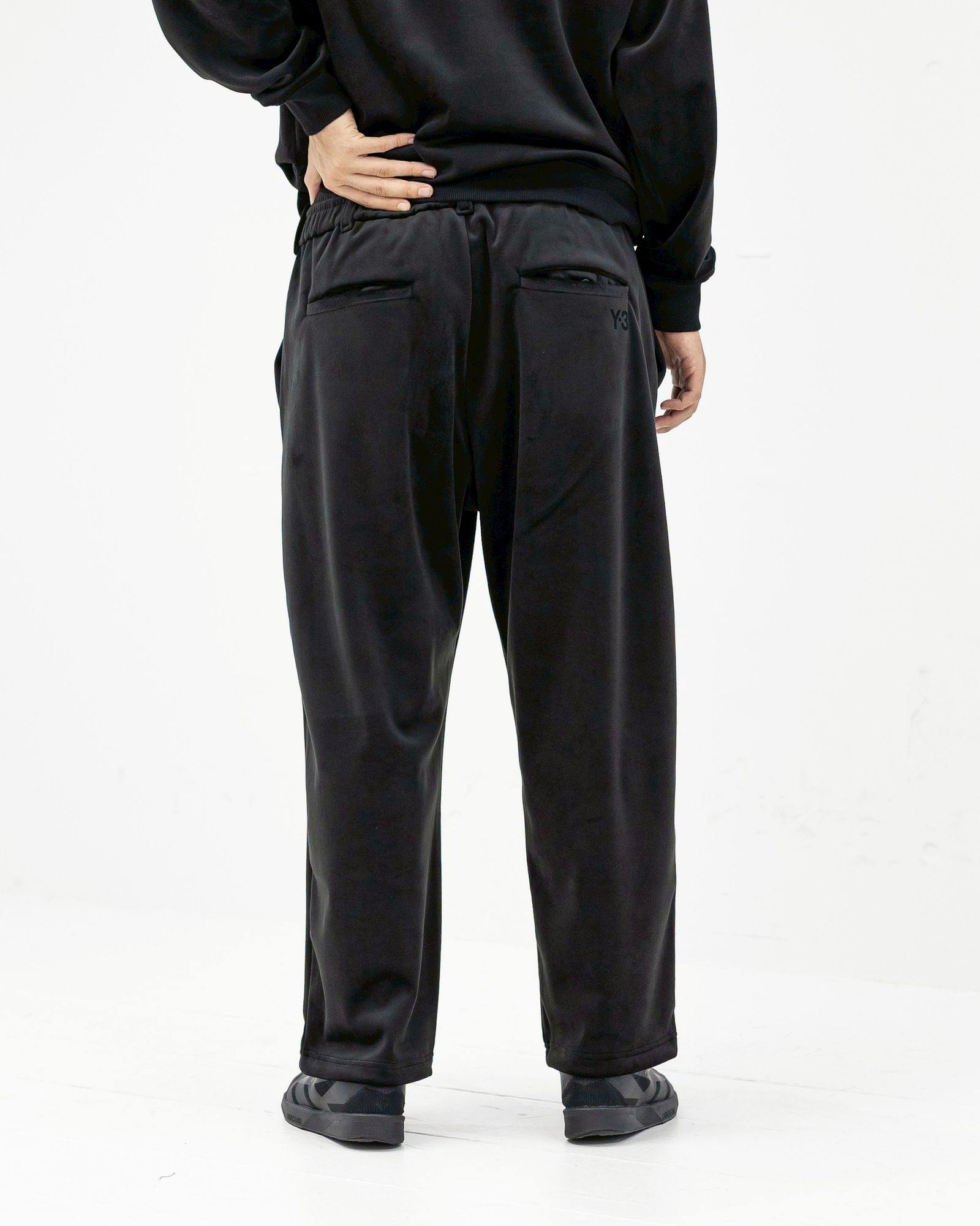 ワイスリー Y-3 トラックパンツ VELVET TRACK PANTS(KT1374)BLACK☆新作発売！