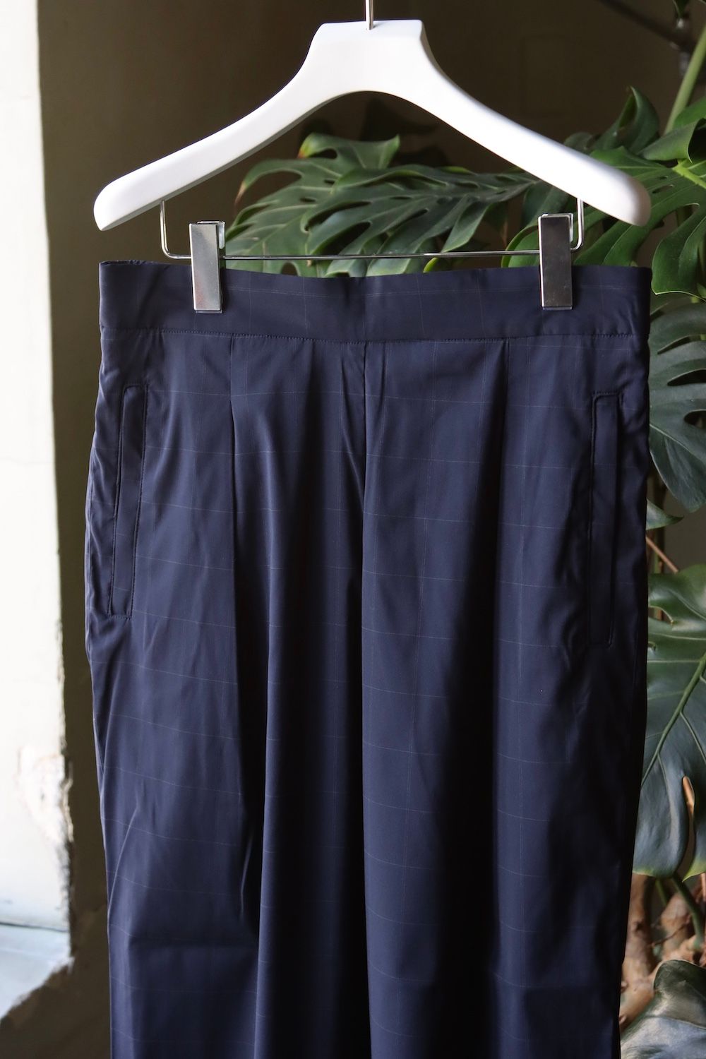is-ness×NEAT LORO PIANA SPORT FABRICS PANTS"NAVY"イズネス22SS
