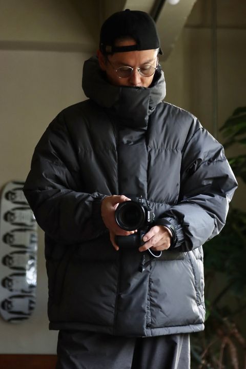 グラフペーパー22AW PERTEX Riversible Hooded Downスタイル.2022.9.23.