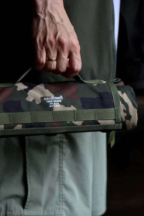FreshService MICRO TYPEWRITER CARGO SHORTSスタイル
