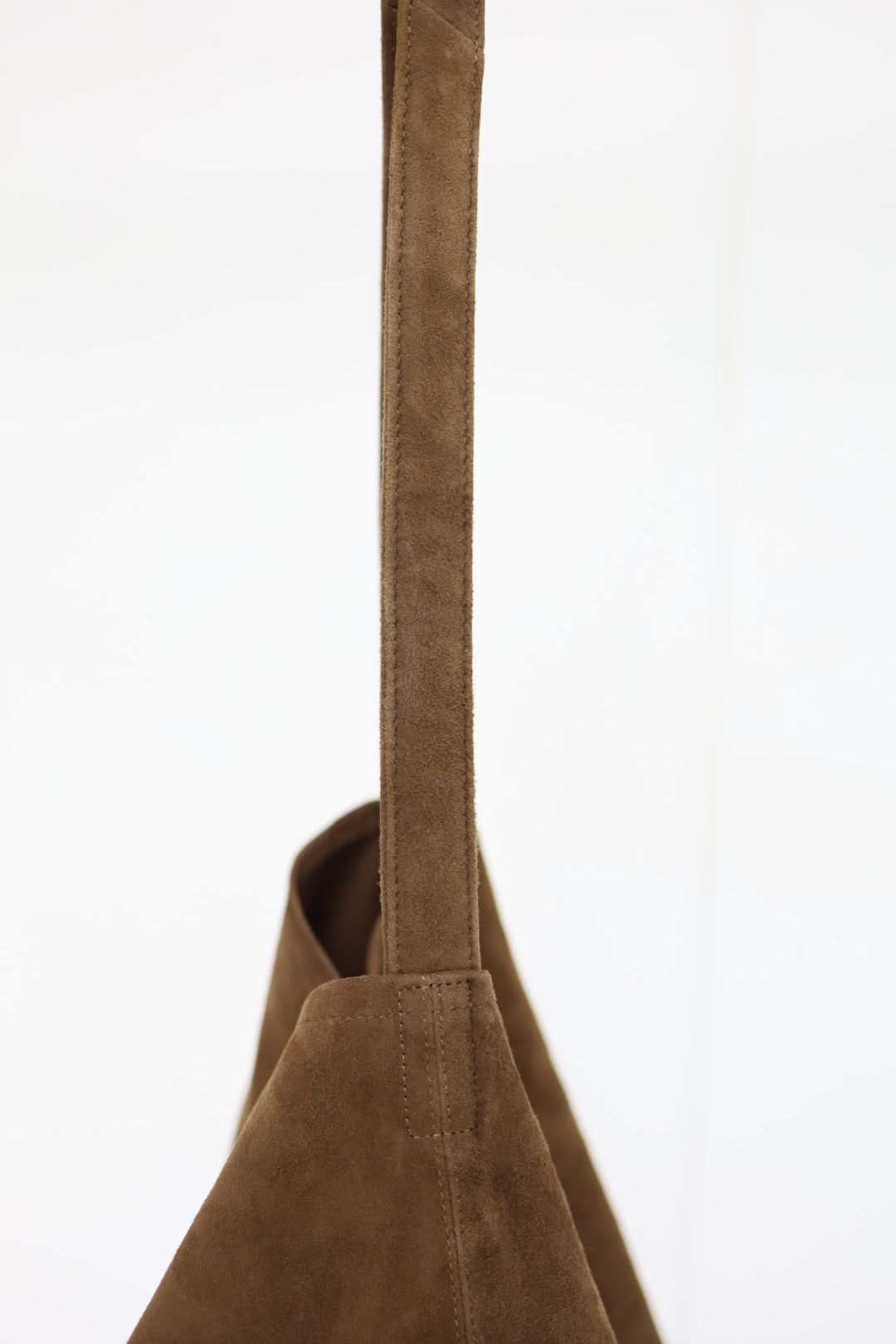 Morphee / モルフェトートバッグ CYLINDER M OIL SUEDE(CYM-BLK)COFFEE BROWN☆新作入荷！