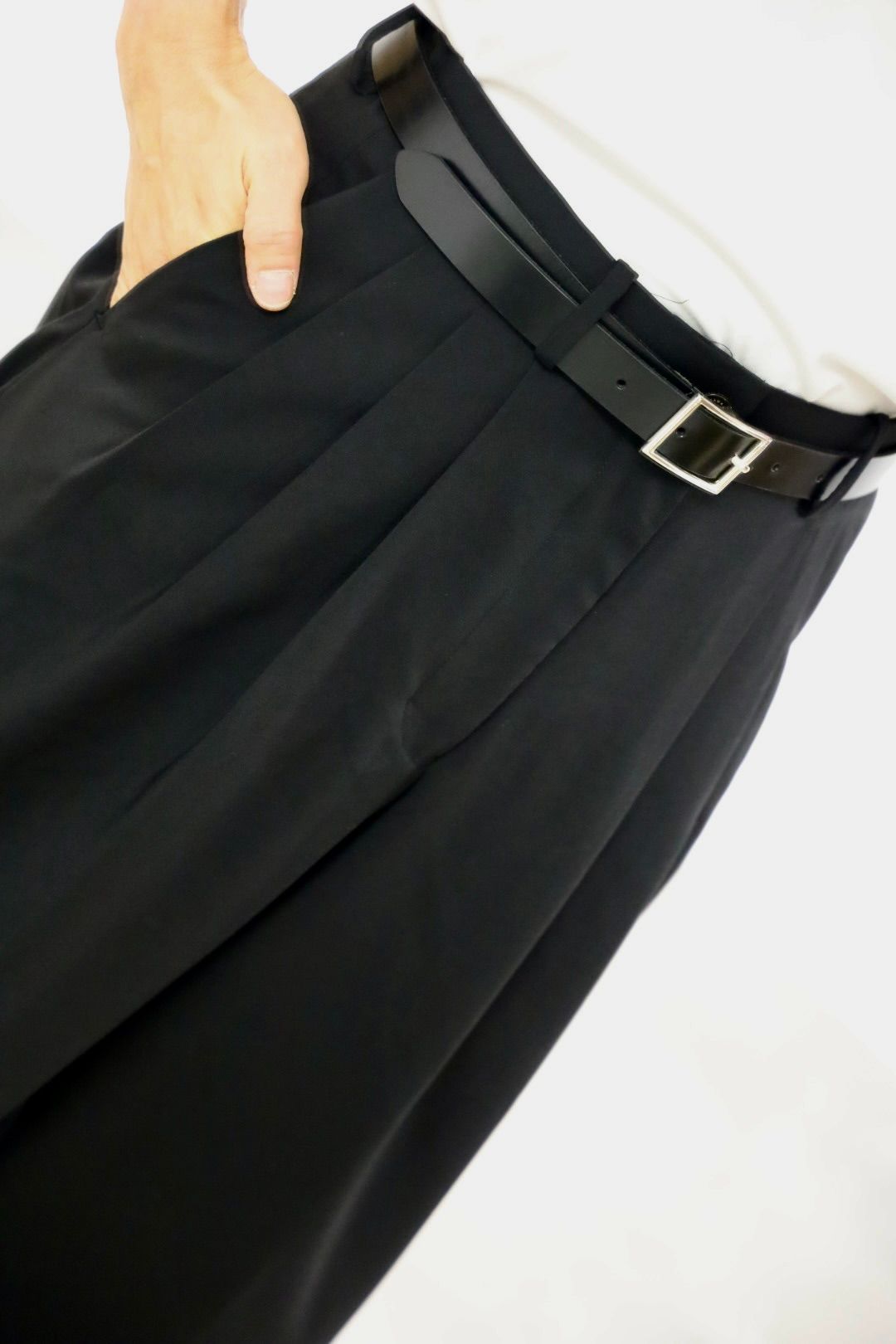 マーカウェア 26SS ワイドトラウザーズTRIPLE PLEATED WIDE TROUSERS(A26A15PT03C)BLACK☆新作発売！