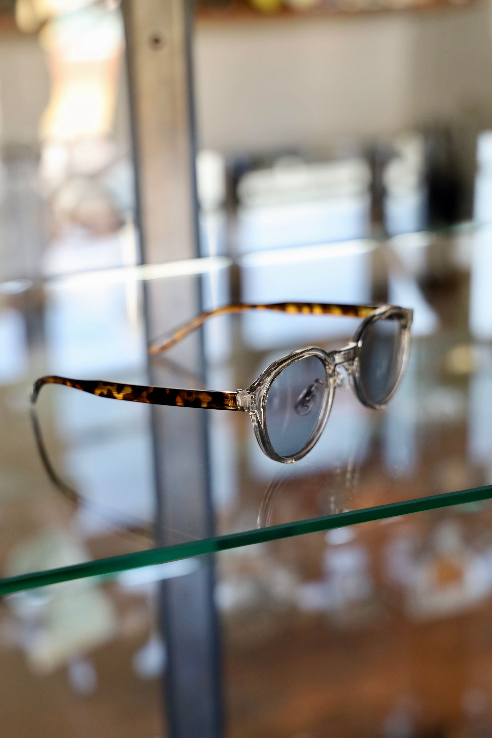 イズネスミュージックサングラス is-ness LARRY SUNGLASSES(BOSTON TYPE)CLEAR-GRAY