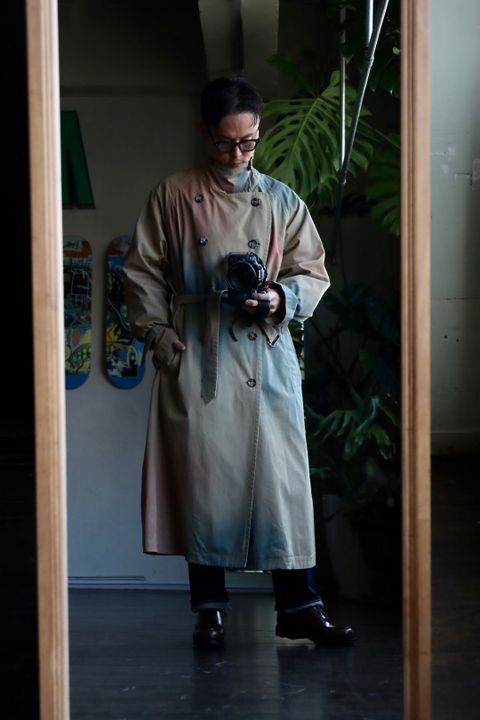 YOKE 23SS SPRAY PRINTED TRENCH COATスタイル