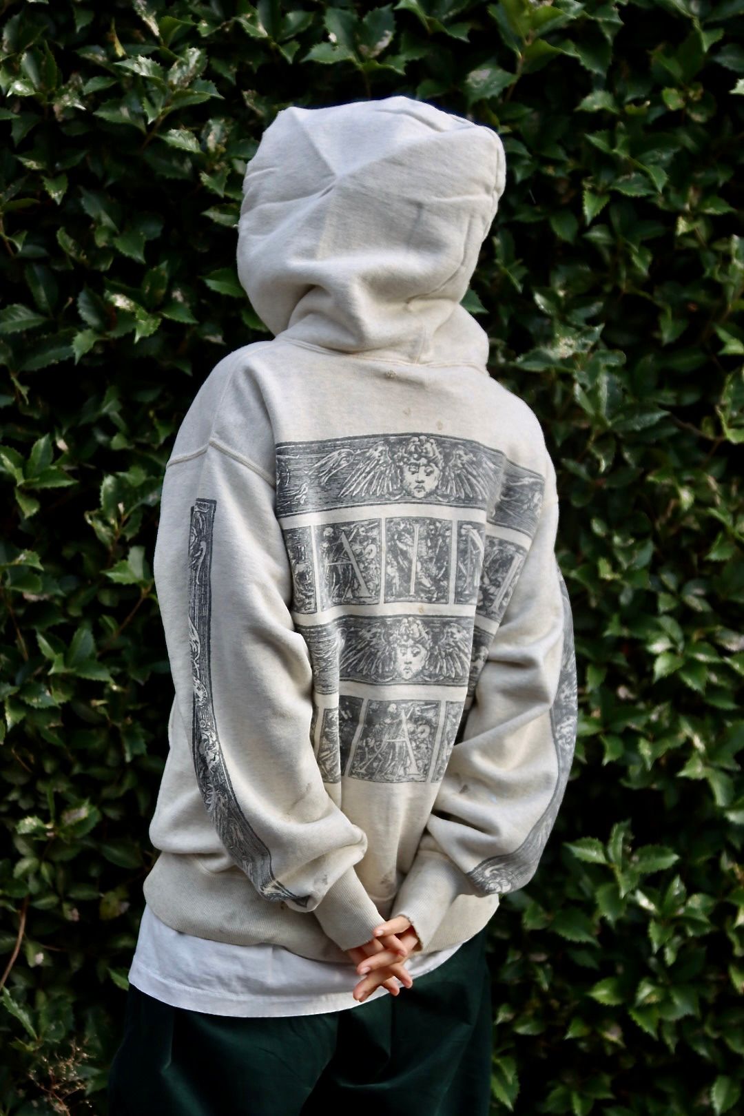 ©SAINT M×××××× 23SS DENIMTEARS MURAL HOODIEスタイル
