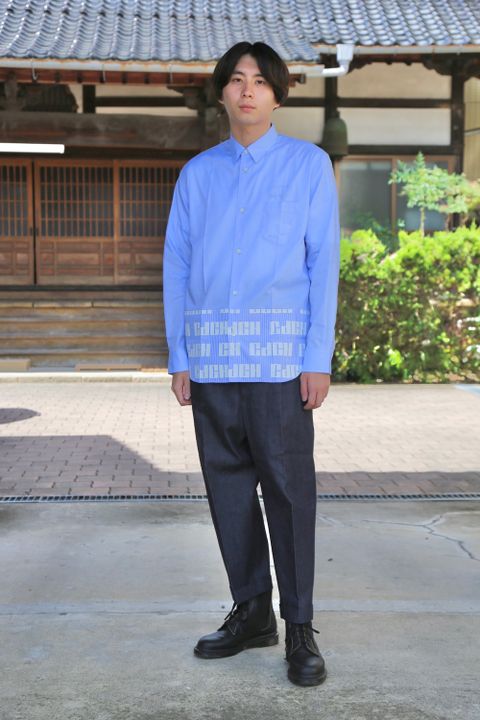 COMME des GARCONS HOMME 綿ツイル×綿ストライプロゴプリントシャツ(HF-B010-051) style.2020.8.15.