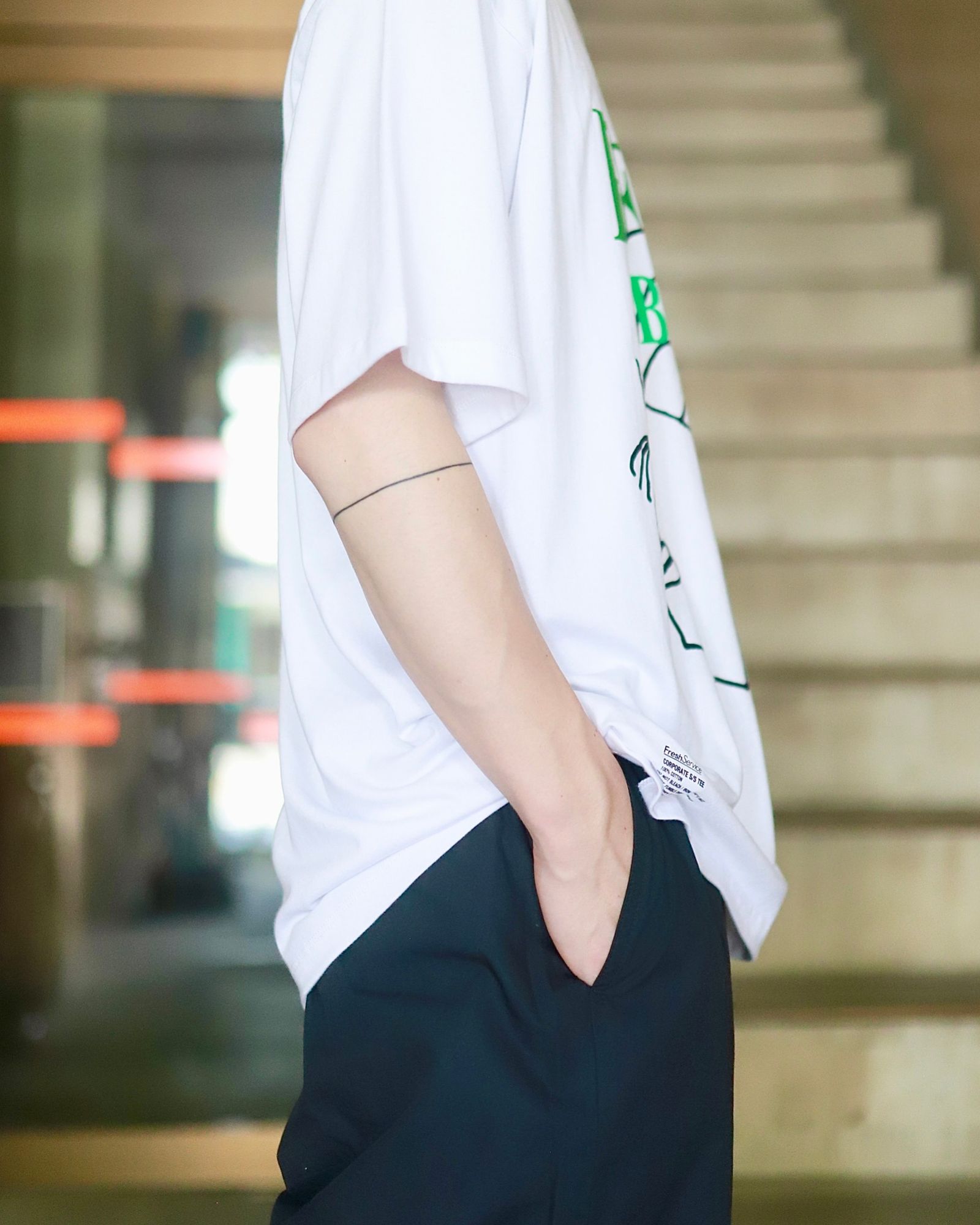 FreshService フレッシュサービス 23AW AS ×FS CORPORATE S/S TEE"READ"スタイル