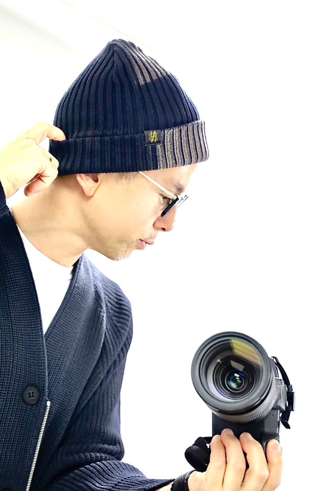 コムデギャルソンオム26FW BATONERブリーチ加工ニットキャップ (HR-N005-051-2)NAVY☆8月7日(金)発売！