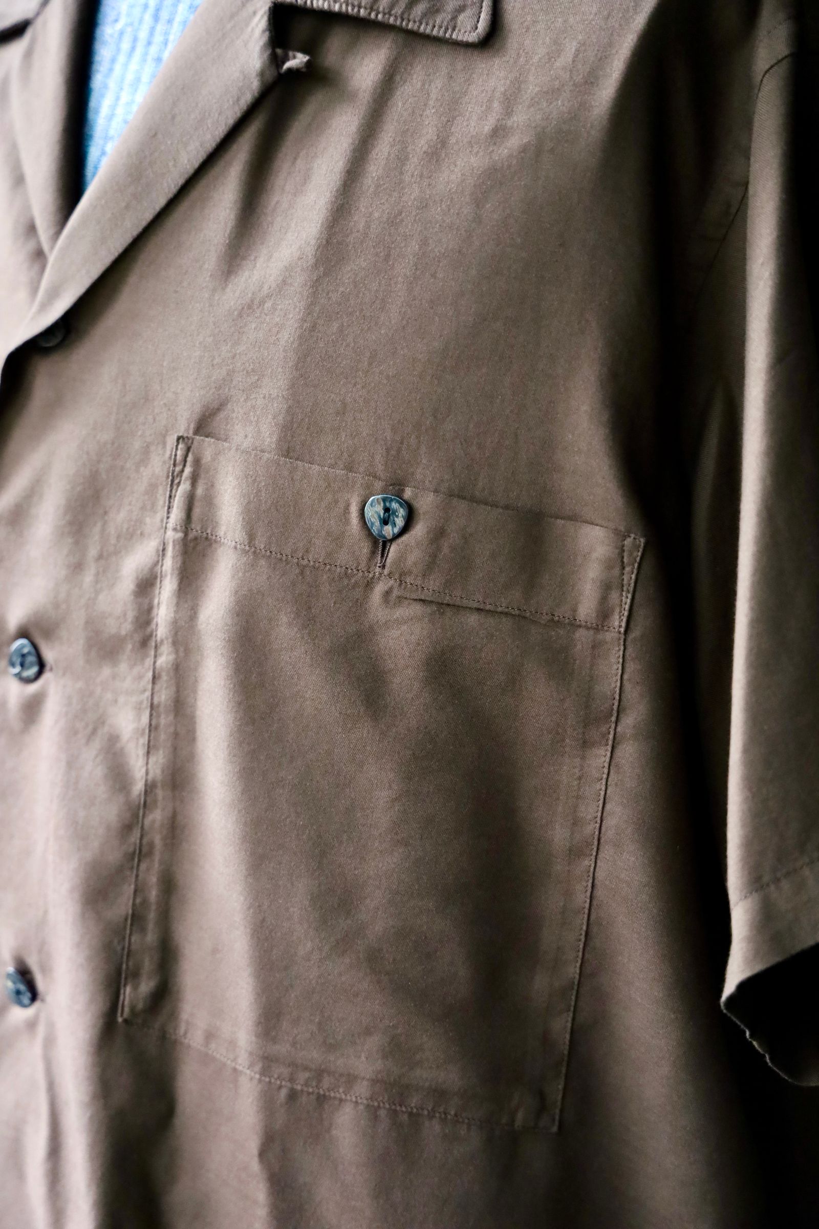 ヨーク25SUMMER シャツ GARMENTDYED COTTON SILK TWILL OPEN COLLAR SHIRT(YK25SS001006SH)BROWN