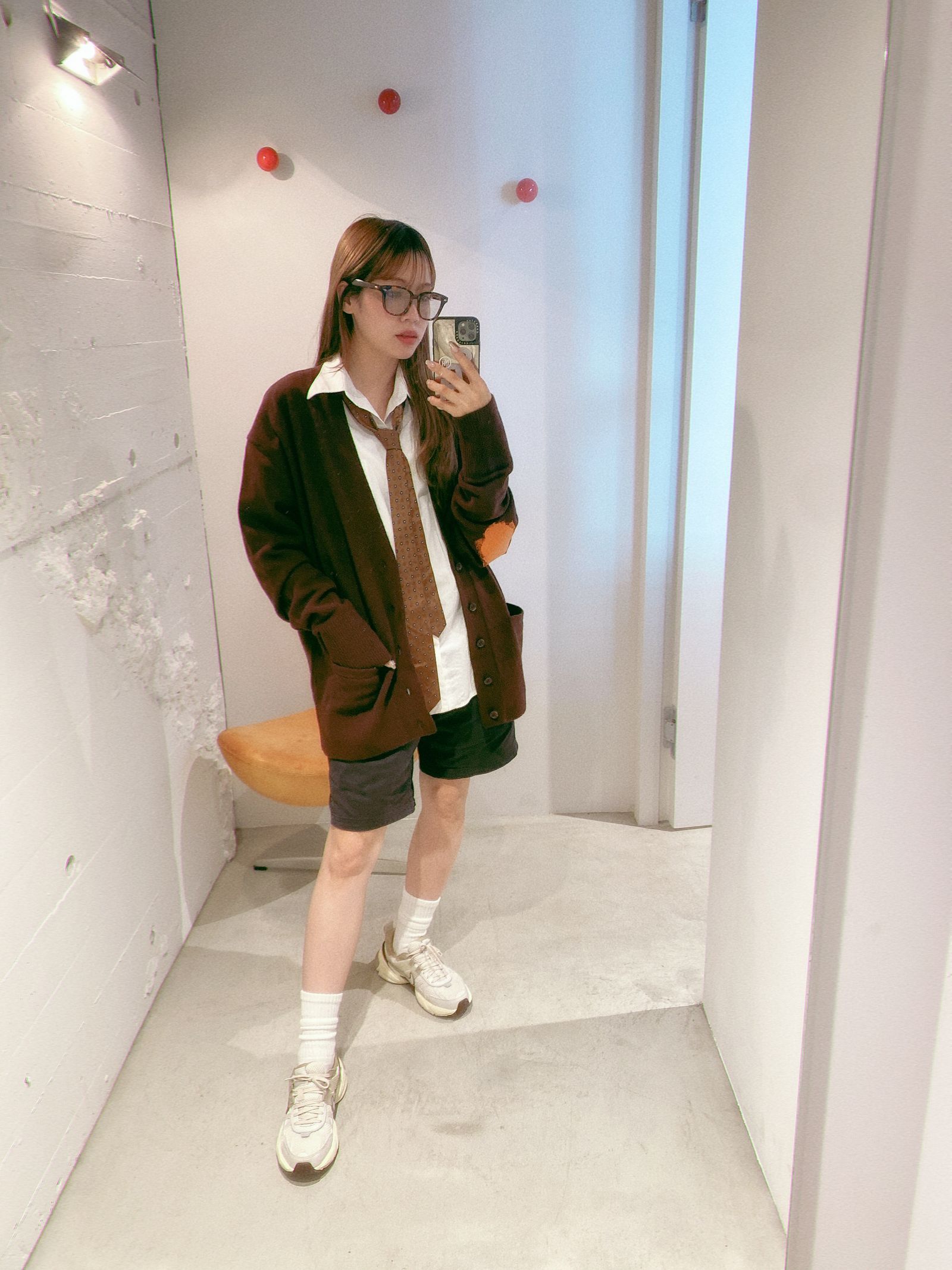 YOKE 新作PAINTED ELBOW PATCH CARDIGAN style.2024.8.23 | 5255 YOKE 新作PAINTED ELBOW PATCH CARDIGAN style.2024.8.23 | 5255