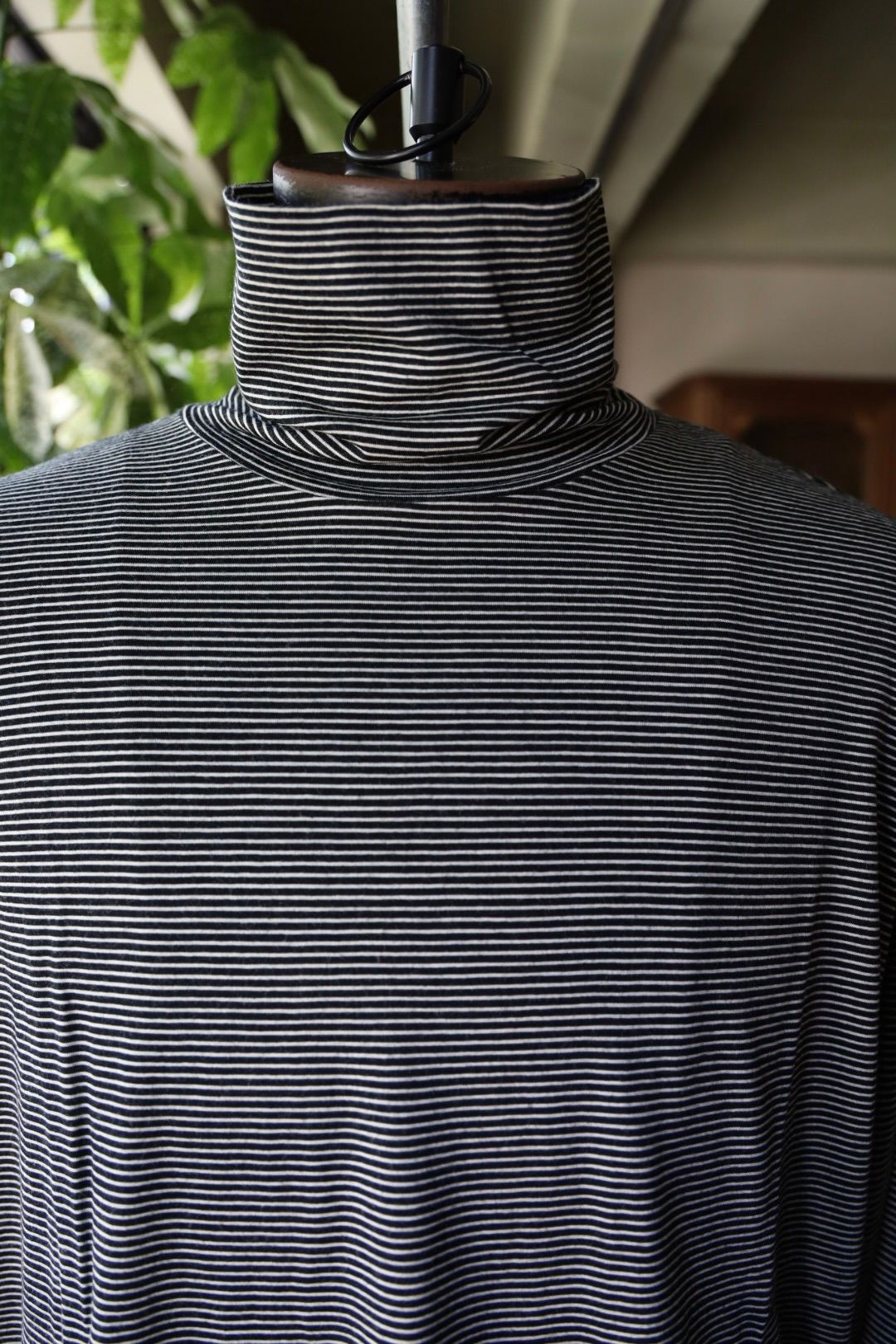 グラフペーパー 25AW Wool Border L/S Turtle Neck Tee(GU253-70231B)BLACK×WHITE☆9月6日(土)発売！