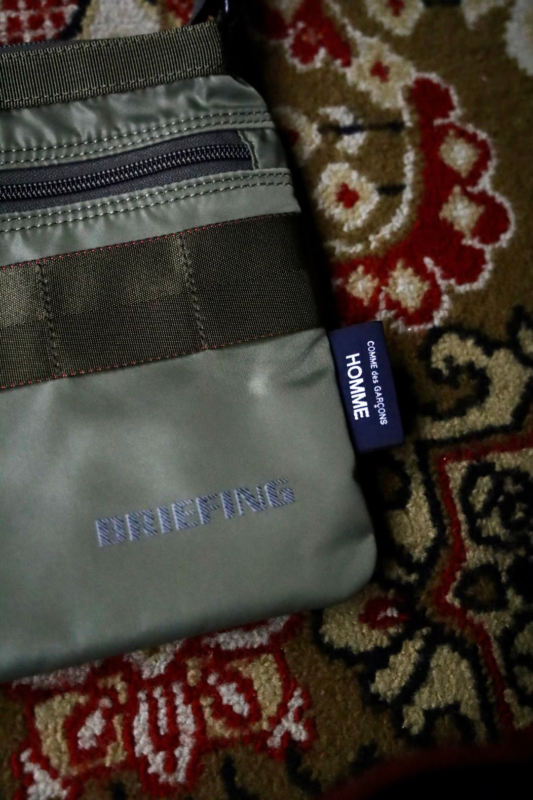 コムデギャルソンオム バッグ BRIEFING W-NAME REVERSIBLE SACOCHE(HR-K209-051)KHAKI×KHAKI☆10月2日(金)発売！