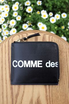 コムデギャルソン 財布 Wallet Huge Logo (8Z-T031-051-1)BLACK☆4月11日再入荷！
