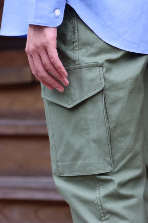 Comme Des Garcons Homme 綿ブロードロゴプリントシャツ(HH-B015-051) style.2020.9.5.