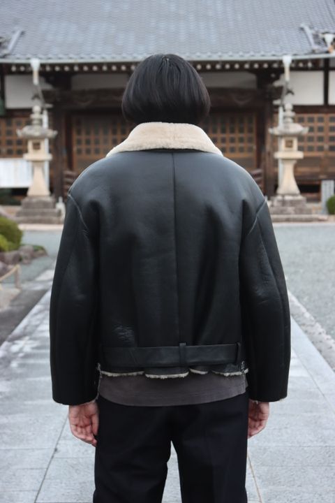 YOKE DETACHABLE COLLAR BOMBER JACKET style.2021.10.17.