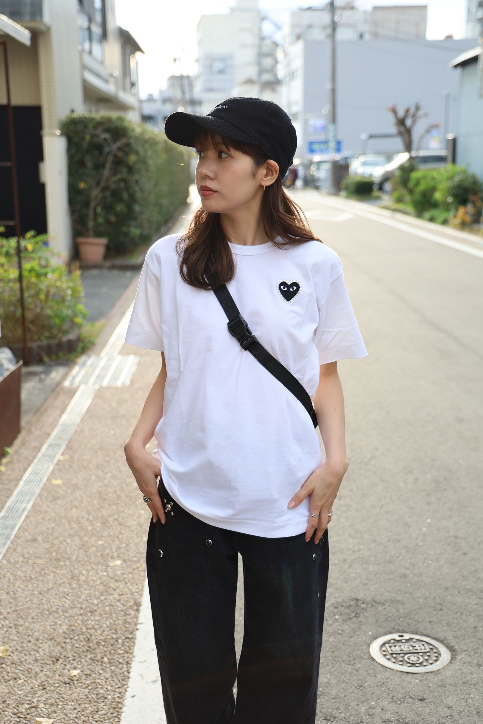 PLAY COMME des GARCONS 新作RHINESTONE HEART Tシャツ style