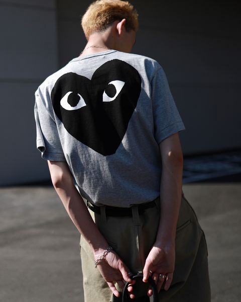 PLAY COMME des GARCONS プレイコムデギャルソン23SS ロゴ&ハートTシャツ スタイル