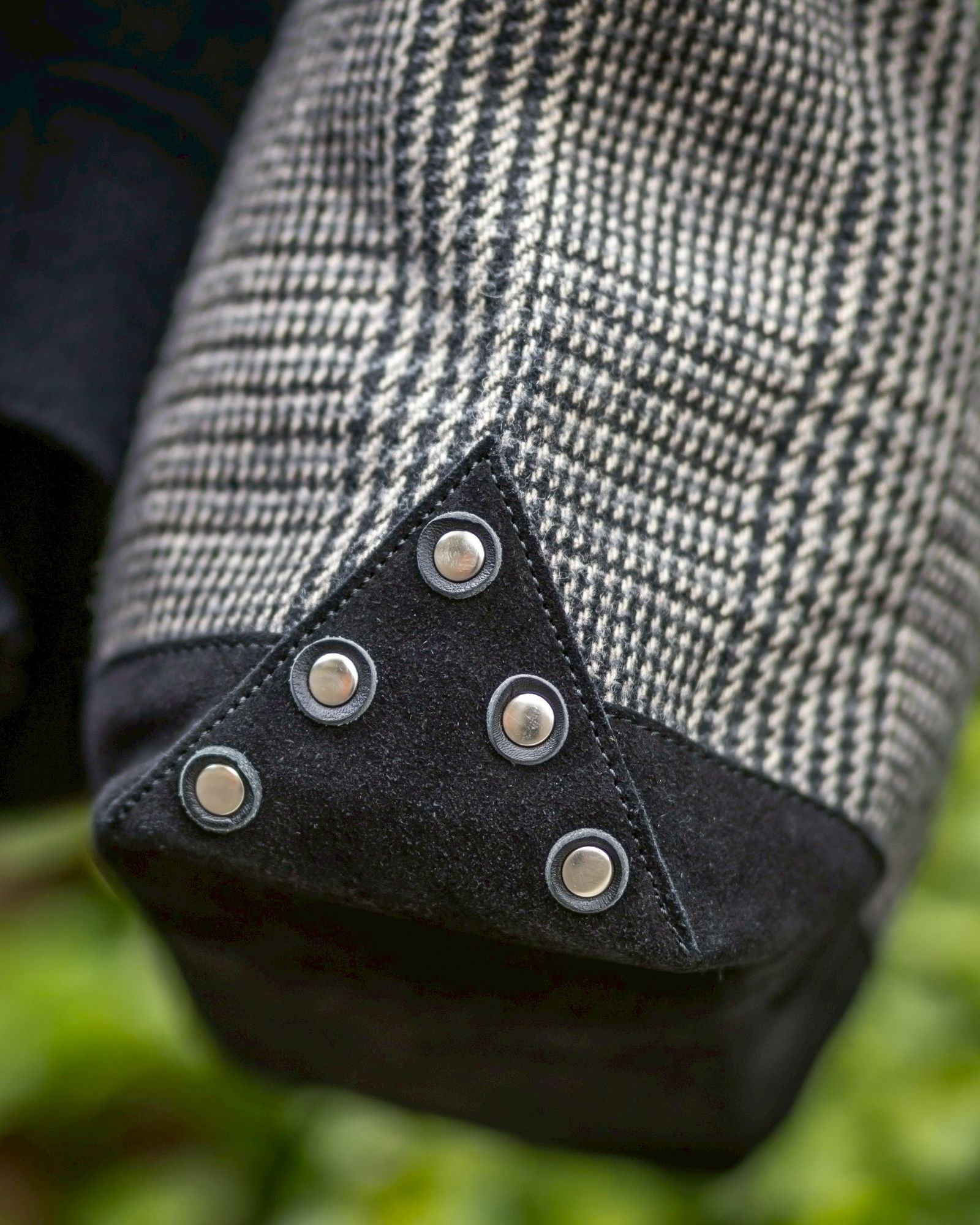 YOKE FINE GAUGE CARDIGAN STYLE.2025.09.21
